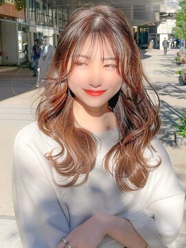 ボタン シブヤ(VOTAN SHIBUYA) 10代20代小顔前髪外ハネくびれレイヤーロング　小山