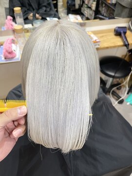 いろあそび 八王子 ホワイトシルバー