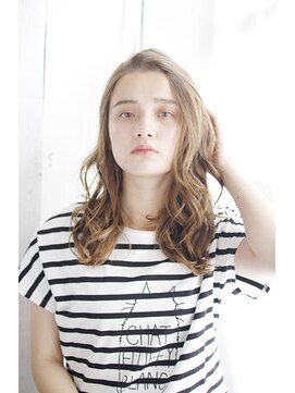 アウラ(Aula by marbles) かきあげバング/センターパート/くすみベージュ[横浜]