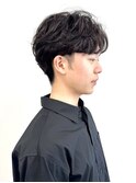 センターパートツーブロックリバースパーマハンサムショート