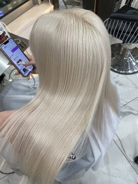 ラピス 渋谷本店(Lapis) ホワイトブロンド