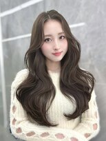 マウル 栄(MAEUL)&nbsp;韓国前髪　暗めカラー　ミディアムヘア