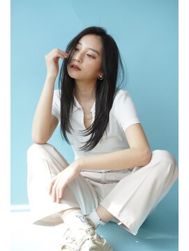 ルフュージュ バイ プロデュース 相模大野店(Refuge by Produce) 暗髪/レイヤーカット/長めバング