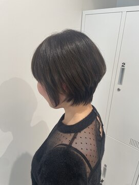 カエラ バイ アメリ(kaela by ameri) 【kaela 仲丸】くびれ大人ショート