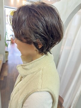 ラトリエコンタン(L´atelier Content) 【Lateliercontent MIHO】40代50代60代伸ばしかけショート