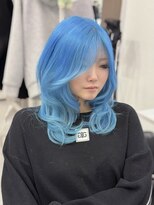 ロムーク 表参道(LOMKH)&nbsp;小顔ロングレイヤーカット顔周り冬グレージュカラー透明感カラー