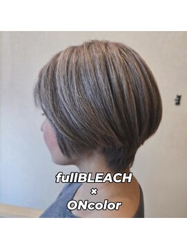 エントランス バイ ビークール(entrance by Be-COOL) ハイトーンカラーのショートスタイル