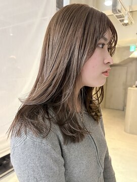 スレイ(SLAY) オリーブベージュ×レイヤーカット