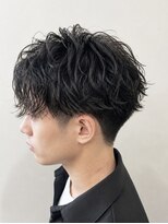 フラグス(FLAGS)&nbsp;メンズカット×スパイラルパーマ×黒髪