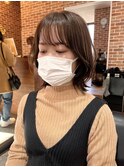 ハンサムショートレイヤーカットミルクティーベージュハイトーン