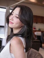 ヴィヴィッド オモテサンドウ(ViViD omotesando)&nbsp;【扱いやすい】前髪なしミディアムレイヤー/オリーブグレージュ