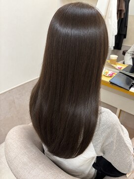 トゥーリ 春日店(tuuli) 透明感オリーブグレージュ