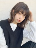 アッシュミディアムスタイル_厚めバングローライト_47142