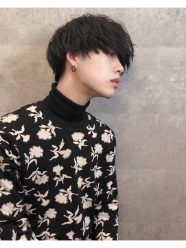 シン(syn) 前髪長めマッシュ ツイストスパイラル