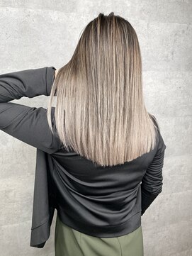 アンダーバーホワイト 鳳店(_WHITE) ☆バレイヤージュで作る美髪ハイトーン♪☆