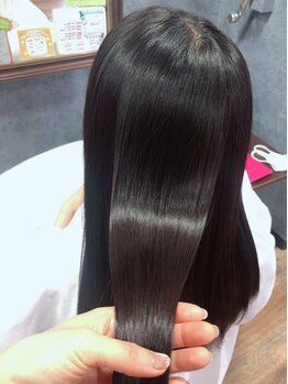 マルヘアデザインの写真/《髪質改善》スタイルだけでなく髪の悩みにしっかりと向き合い、髪の毛を本質から綺麗にする☆