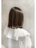 アイディール(:ideal)&nbsp;20代30代40代☆外ハネパッツン×艶フォギーベージュ