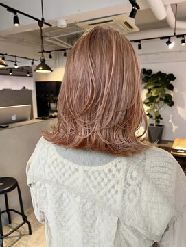 メリー オオサカ(Merly Osaka) レイヤーボブ×淡いピンクカラー_coral pink beige_