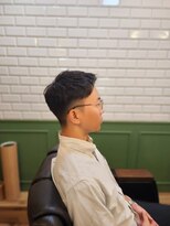 ワイズバーバー ギンザ  神田御茶ノ水店(Y's BarBer GINZA) ツーブロック×アップバング<理容室>