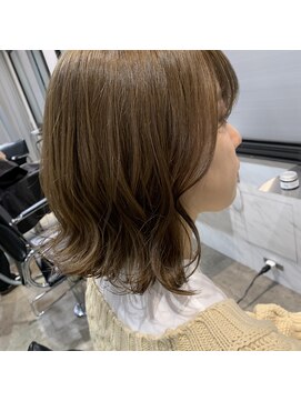 ビアンコ(BlANCO) 透明感オリーブベージュ(堀江)