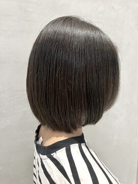 サムシング(Something.) レイヤーボブ × モノグレージュ