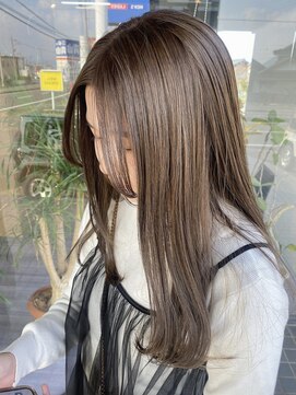 アリカ(arika) ベージュブラウン/レイヤーカット