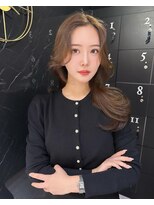 ジーナ 名駅(XENA.) 《xena/中島》大人の色気のレイヤーカット