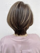 ミッシェル アフロート(michelle afloat)&nbsp;立体綺麗髪技術の３D Curve Cut☆ハイライトCカーブショート