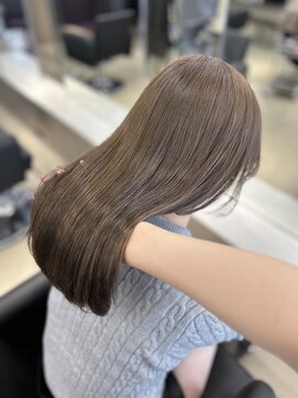 ペレ 栄店(PELE) デザインカラー/レイヤーカット/ウェットヘア/オリーブベージュ