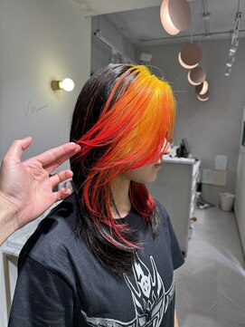 ムーム(Momb) グラデーションカラー