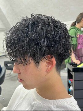 レイ(Lay.) 【スタイリスト遠藤】波巻きパーマ