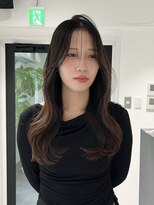 ヨーク(YOKE)&nbsp;ロングレイヤーくびれヘアチョコレートブラウン艶髪