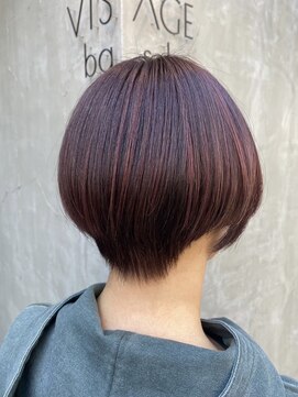 ピンクレッド×ショートでつくる華やか美人ヘ