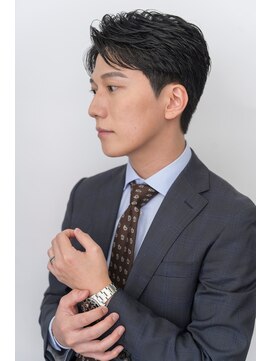 横顔がきれいに見える大人のタイトショート[池袋]