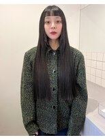 チーカ(chica)&nbsp;オン眉ぱっつん×ロング　縮毛矯正　酸性ストレート