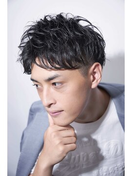 ラヴィ ニュー スタンダードバーバー 浜松町(LAVIE NEW STANDARD BARBER) ビジネスマンクラウドマッシュ