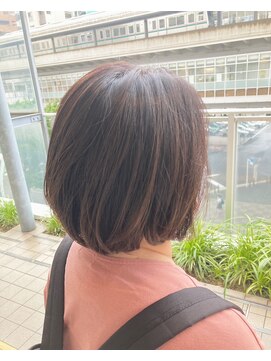 スタジオ アルファプラス 日暮里店(studio α+) 前下りボブ×ナチュラルハイライト【スタジオアルファプラス】