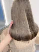 ジーナ 船橋(Zina)&nbsp;オトナ女子ツヤ髪アッシュカラーふんわりミディシースルーバング