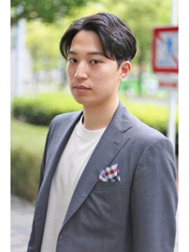 ノイセル(Noisyle) センターパートダウンパーマ