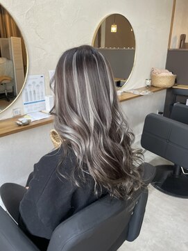 アノイ ポム(annoii_pom) カラー、シールエクステ