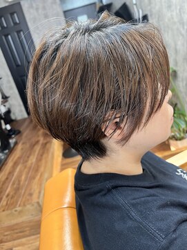 ドア(doa) クールなショートボブ