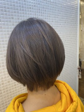 アズーア ヘアーアンドスパ(azure hair&spa) ナチュラルショート＆透け感カラー