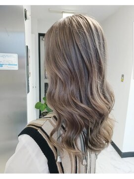 パープル(purple) ミルクティーグレージュ