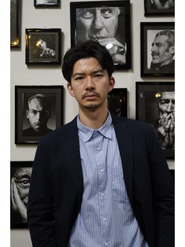 オブヘアーギンザ(Of HAIR GINZA) カット　パーマ　フェード　シェービング　ヘッドスパ