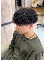 エッジ(EDGE) メンズツイストスパイラルパーマ刈り上げマッシュスタイル