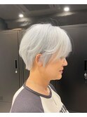 脱白髪染めショート