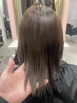 トゥーレ(Tule) 3回ブリーチ、ハイダメージ毛の縮毛矯正