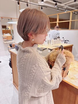 コンパクトショート×ミルクティー