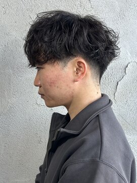 ニアウ 高崎店(Niau) MEN’S HAIR/シャドウパーマ/刈り上げセンターパート/群馬高崎