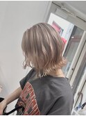 10代20代30代ボブカット　ブロンドカラー